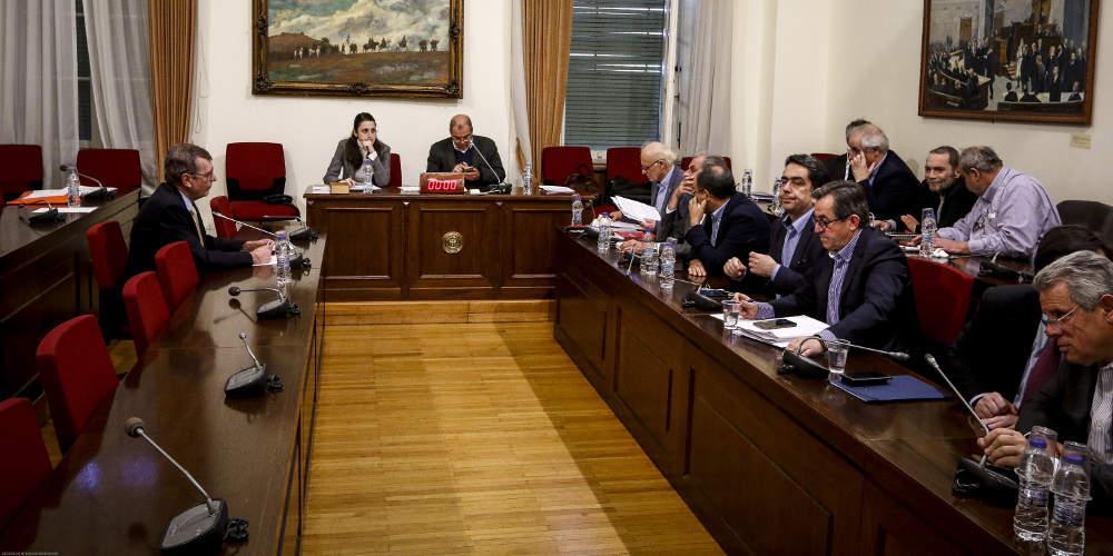 Ένταση στην Εξεταστική για την Υγεία: «Όχι» στο αίτημα της συζύγου Στουρνάρα να καταθέσει