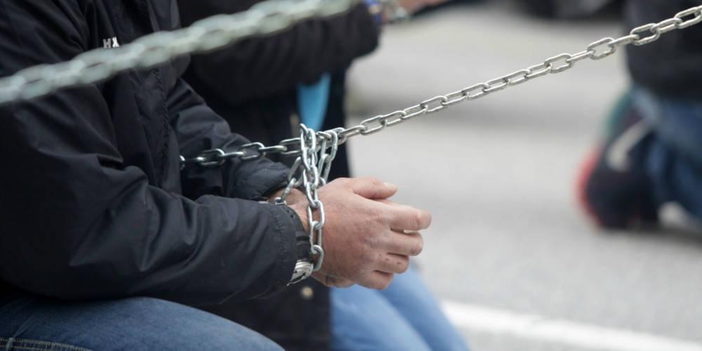 Πέτυχαν υπεροπλεόνασμα με υπερφορολόγηση και κατασχέσεις