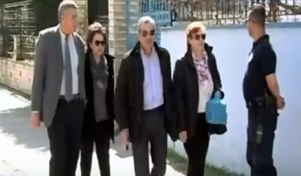 Σε άσχημη ψυχολογική κατάσταση οι γονείς των Ελλήνων στρατιωτικών - Τους επισκέφτηκαν στη φυλακή