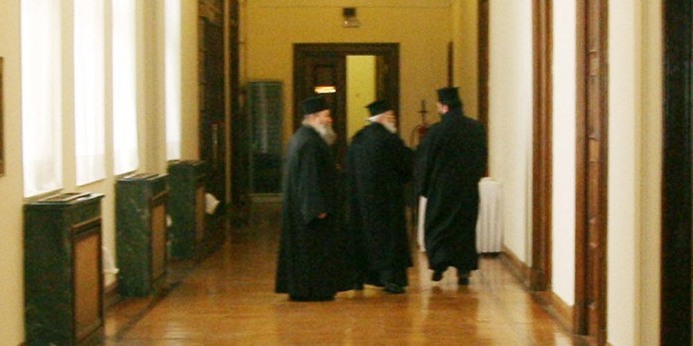 Απίστευτο σκάνδαλο: Μισθούς 313 ετών εισέπραξαν ιερείς στα Φάρσαλα μέσα σε επτά χρόνια