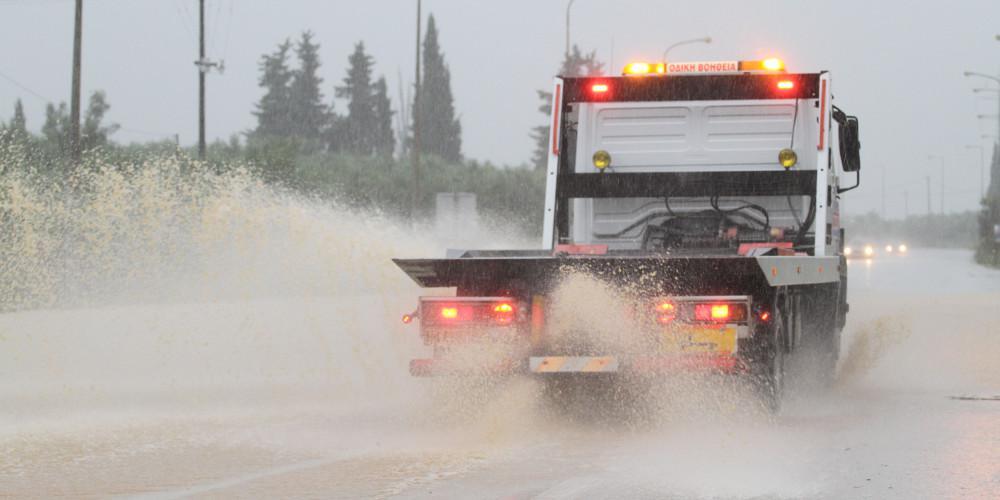 Ραγδαία επιδείνωση του καιρού: Έρχονται βροχές και καταιγίδες
