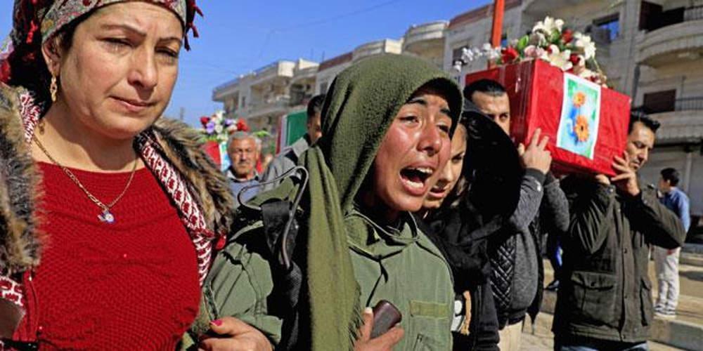 Οι άμαχοι εγκαταλείπουν το Αφρίν - Φοβούνται χερσαία επίθεση της Τουρκίας