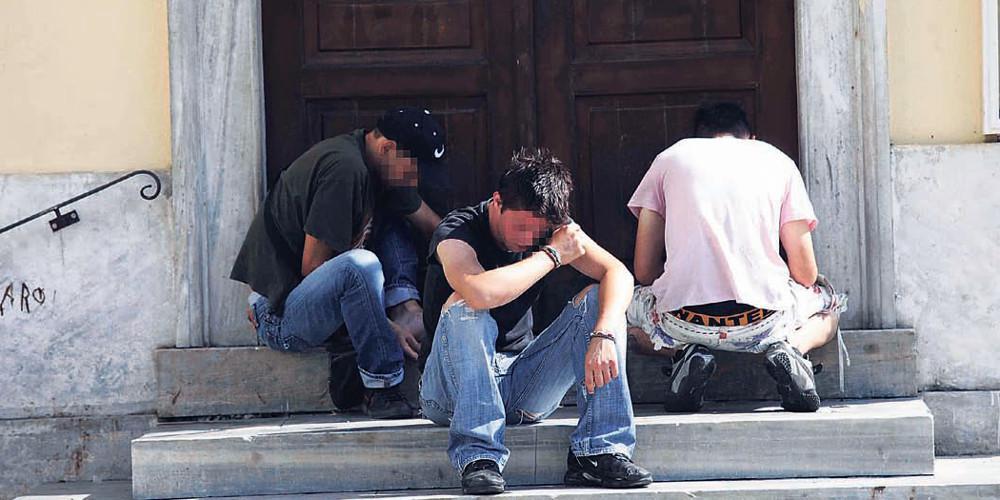 Πάρτι κάνουν διακινητές ναρκωτικών στη Νομική