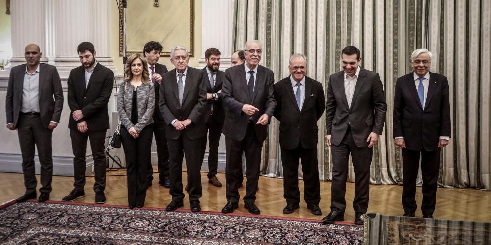 Ορκίστηκαν τα νέα μέλη της Κυβέρνησης - Απουσίαζε η Εκκλησία