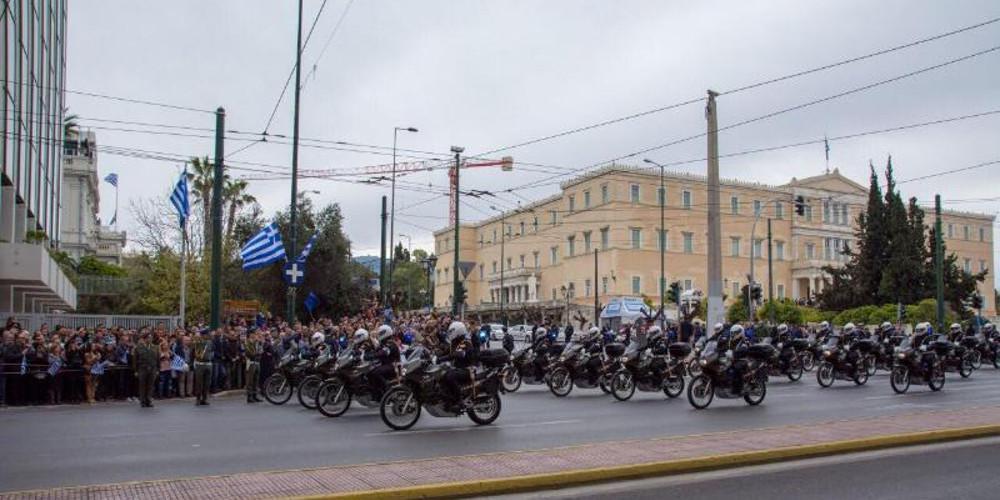 Η Στρατονομία έκλεψε την παράσταση στην παρέλαση της 25ης Μαρτίου