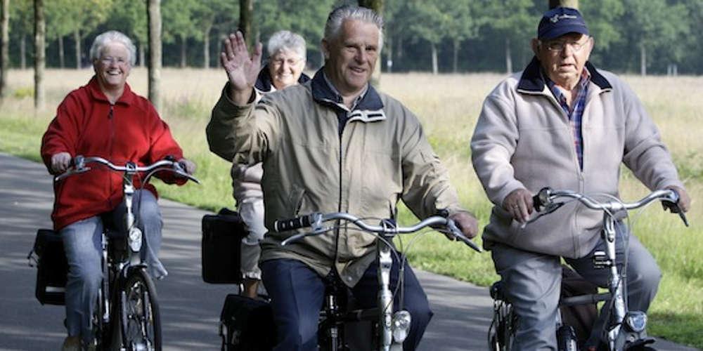 Το ποδήλατο κάνει τους 80αρηδες να αισθάνονται 20άρηδες!