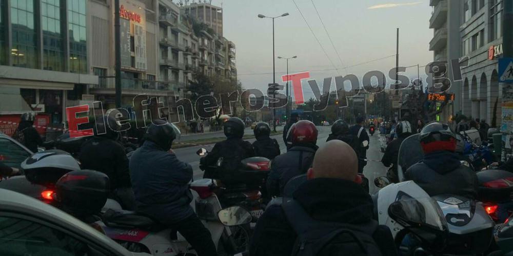 «Χάος» στην Κηφισίας από πορεία του ΚΚΕ στην Πρεσβεία του Ισραήλ