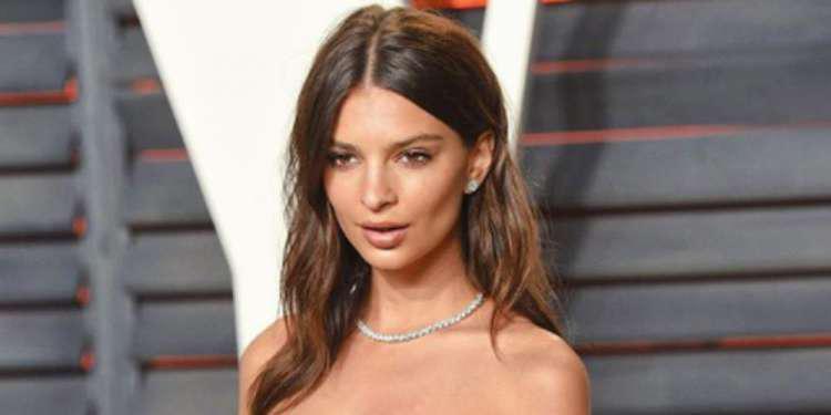 Εμιλι Ρατακόφσκι