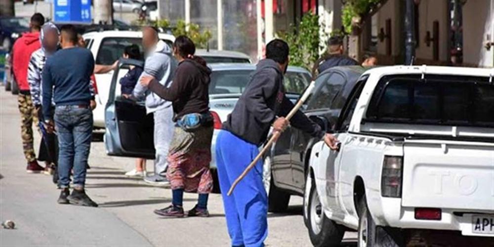 Ρομά μετέτρεψαν σε πεδίο μάχης με ξύλα και σιδερόβεργες τη διάθεση τροφίμων στο Ναύπλιο [βίντεο]