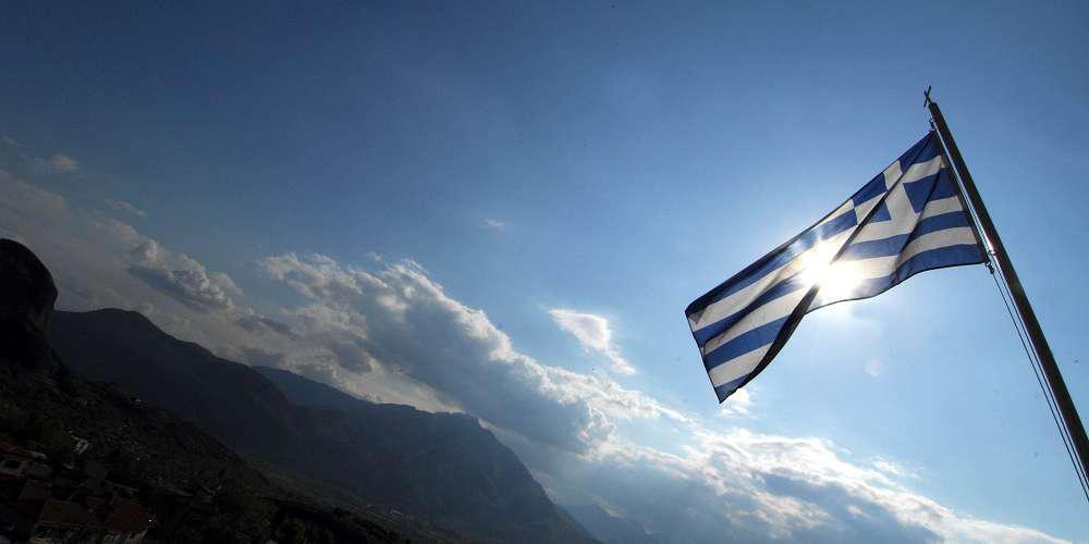 Reuters: Η Ελλάδα επανεκκινεί τον τουρισμό και περιμένει τους ξένους επισκέπτες