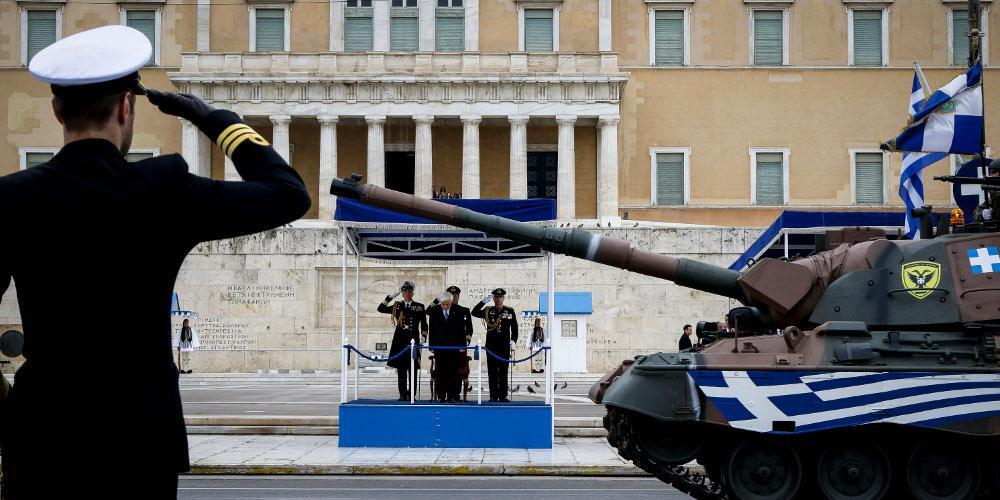 Δείτε live την στρατιωτική παρέλαση στο Σύνταγμα