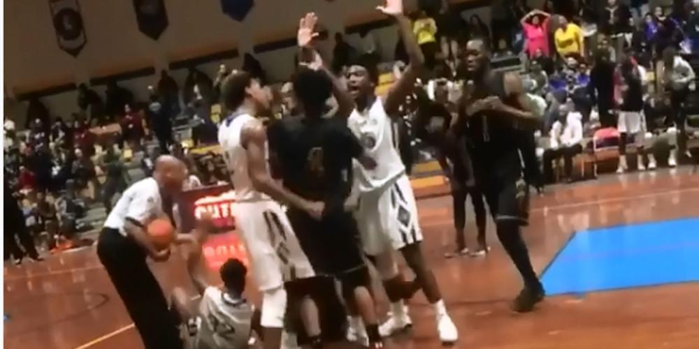 Απίστευτο «θέατρο» από μπασκετμπολίστα σε αγώνα Highschool στις ΗΠΑ! [βίντεο]