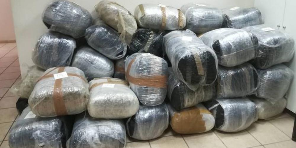 «Μπλόκο» σε φορτίο με 94,8 κιλά χασίς στα Ιωάννινα