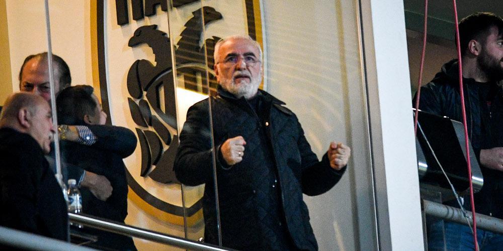 Ο Σαββίδης έξαλλος μπήκε στο γήπεδο της Τούμπας - Διακοπή στο ντέρμπι ΠΑΟΚ-ΑΕΚ