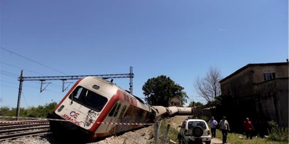 Εκτροχιάστηκε τρένο στην Κατερίνη