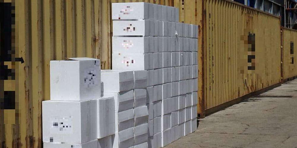 Ποσότητα «μαμούθ» λαθραίων τσιγάρων σε βαλίτσες ανακάλυψε η... τετράποδη Μπαλού στο αεροδρόμιο Ηρακλείου [εικόνα]