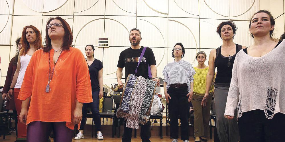 Αλκίνοος Ιωαννίδης: Ζω με τον Διόνυσο και τις Βάκχες του 30 χρόνια