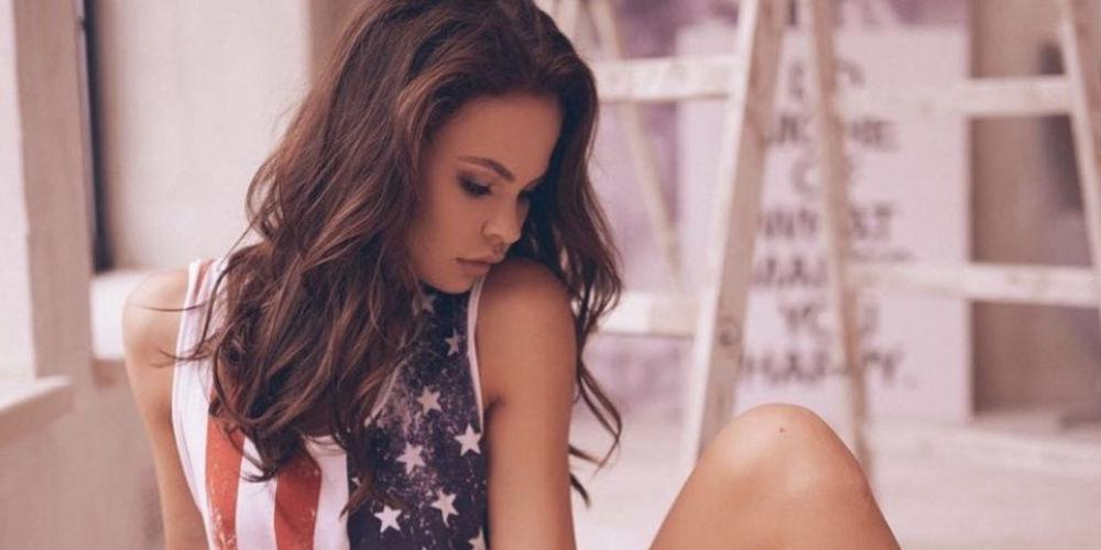 Η «ροζ πράκτορας» που στριμώχνει τον Τραμπ στο Russia-Gate