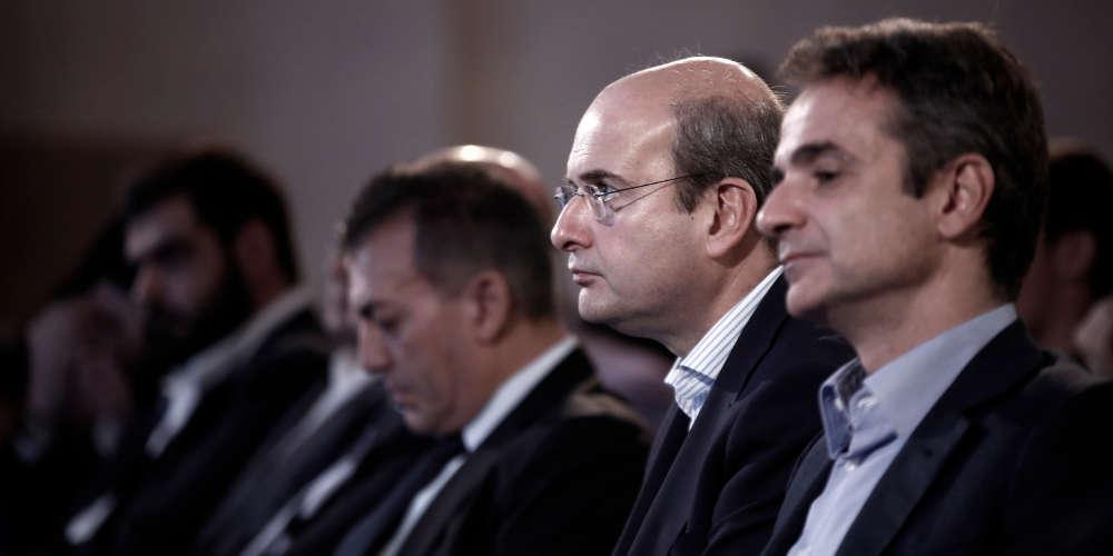 Ο «Ε.Τ» παρουσιάζει αποσμάσματα από το νέο βιβλίο του Κ. Χατζηδάκη