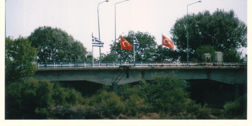 Προφυλακίστηκαν οι δύο Ελληνες στρατιωτικοί που συνελήφθησαν στον Εβρο