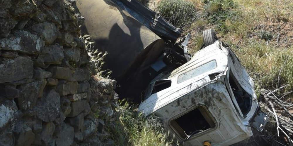 Συγκλονιστικές εικόνες από την τραγωδία με δύο νεκρούς στην Τήνο [εικόνες]