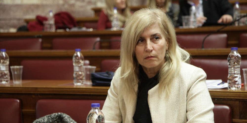 Αυλωνίτου: Δεν μετάνιωσα για το όμορφη και μορφωμένη αλλά αυτά που ακούσατε ήταν λογοκριμένα