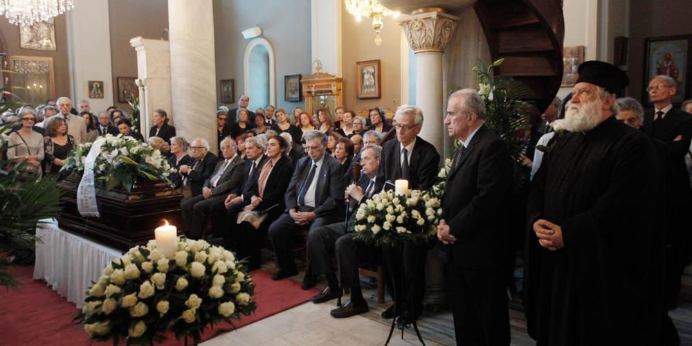 Το τελευταίο αντίο στον μεγάλο ακαδημαϊκό Αγγελο Δεληβορριά