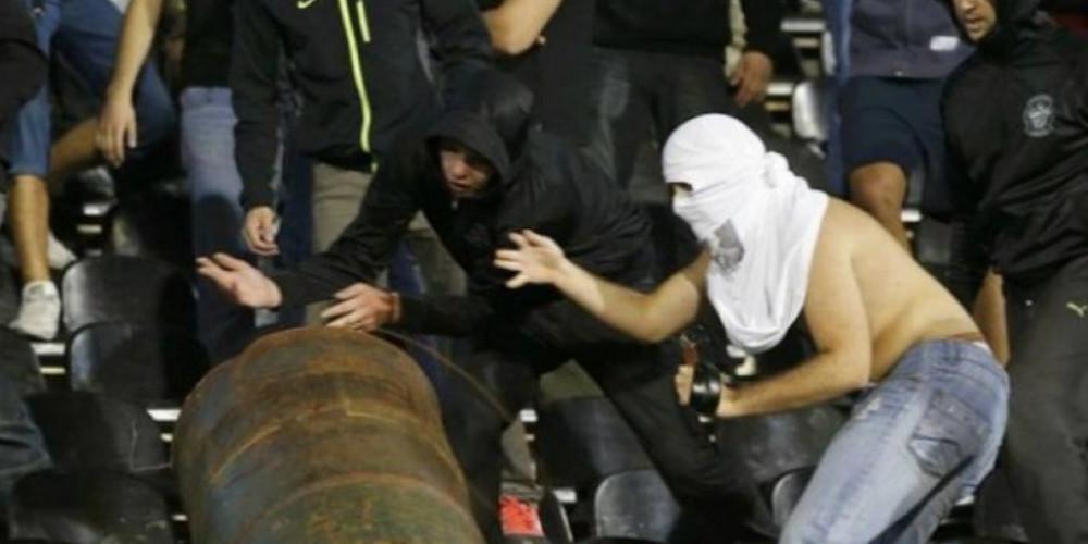 Άγρια επεισόδια μεταξύ οπαδών του Ερυθρού Αστέρα και της Παρτίζαν [βίντεο]