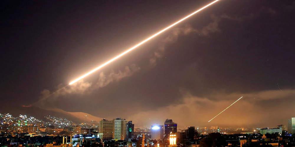 Είκοσι άμαχοι νεκροί από βομβαρδισμούς στη Συρία