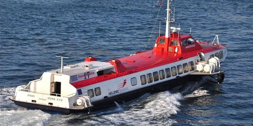 Βλάβη στο F/D 29 με 126 επιβάτες – Επιστρέφει στον Πειραιά