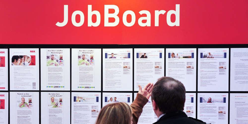 Deutsche Welle: Θεαματική αύξηση στους Έλληνες μετανάστες στη Γερμανία