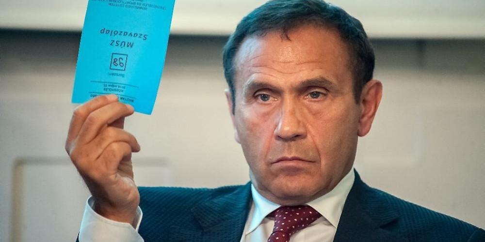 Ο αντιπρόεδρος της FINA συνελήφθη ως ύποπτος για παραγγελία δολοφονίας