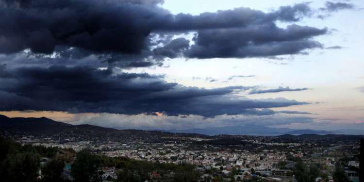 Πρόγνωση καιρού: Με ηλιοφάνεια αλλά και βροχές ο καιρός σήμερα