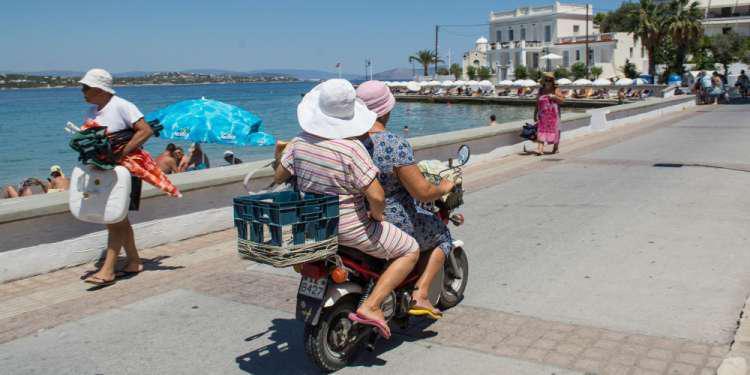 Πρόγνωση καιρού: Εξόρμηση στις παραλίες την Κυριακή - Που θα χτυπήσει 30αρια