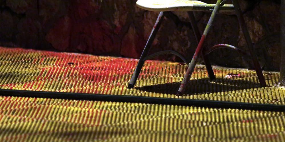 «Ντου» του Ρουβίκωνα σε εταιρεία στην Κηφισιά: Έσπασαν και πέταξαν μπογιές [βίντεο]