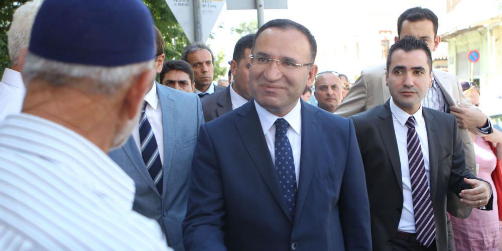 Τουρκία: Κατεβάσαμε την σημαία από τον Μικρό Ανθρωποφά