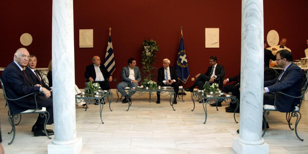 Που θα κάνουν Πάσχα οι πολιτικοί αρχηγοί