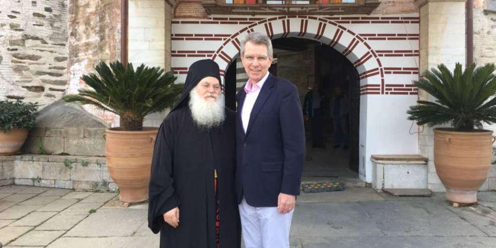 Ενθουσιασμένος ο Αμερικανός πρέσβης Τζέφρι Πάιατ από το Αγιο Ορος [εικόνες]