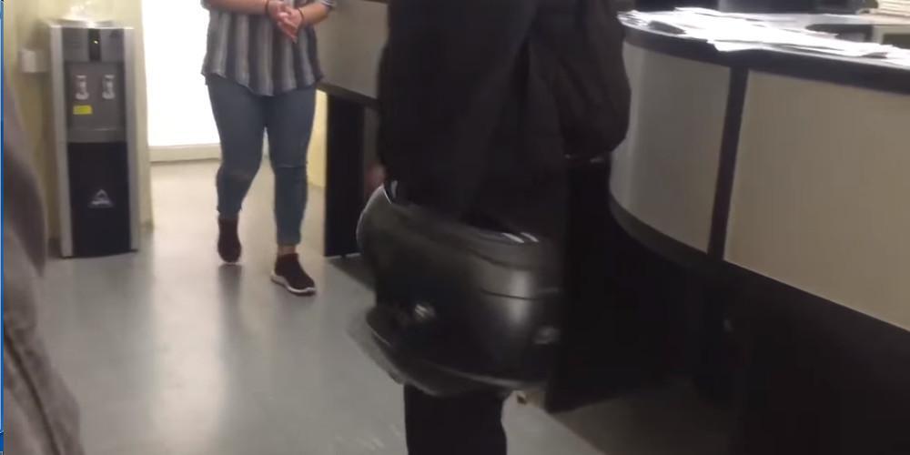 Ντου του Ρουβίκωνα στο Γηροκομείο Βόλου το μεσημέρι της Τρίτης