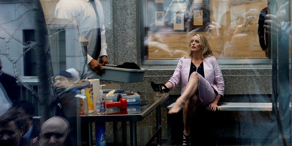 Συνελήφθη στριπτιτζάδικο η πρώην πορνοστάρ, Στόρμι Ντάνιελς