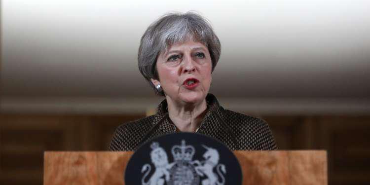 Μετά την ψηφοφορία για το Brexit η Μέι θα ανακοινώσει πότε θα παραιτηθεί