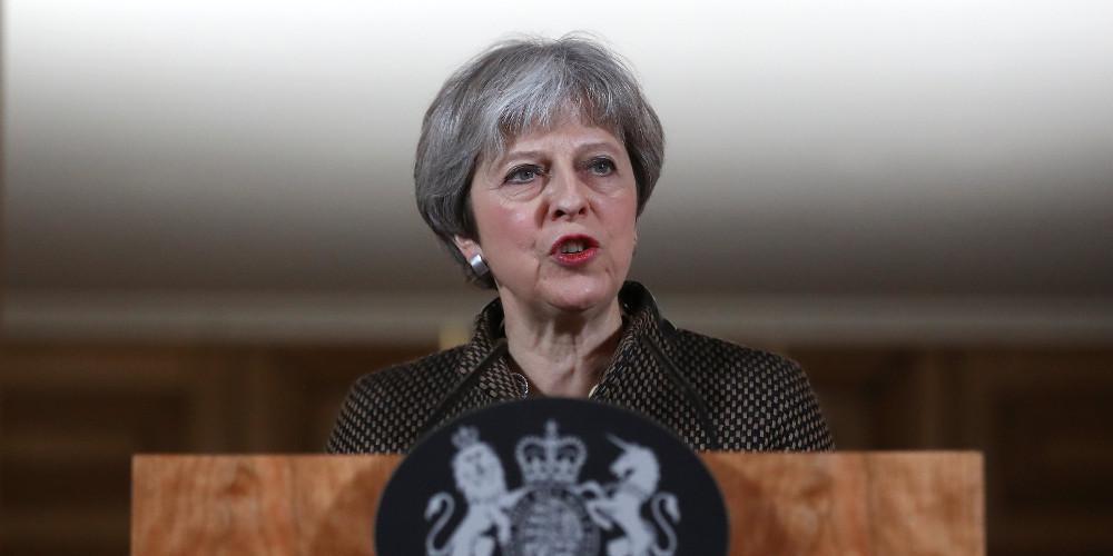 Μετά την ψηφοφορία για το Brexit η Μέι θα ανακοινώσει πότε θα παραιτηθεί