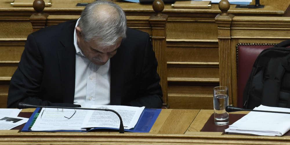 «Πυρά» από την αντιπολίτευση μετά την παραίτηση Τόσκα