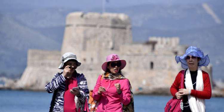 Τουρισμός με υγειονομικό διαβατήριο - Το μεγάλο στοίχημα για την εξέλιξη της τουριστικής χρονιάς