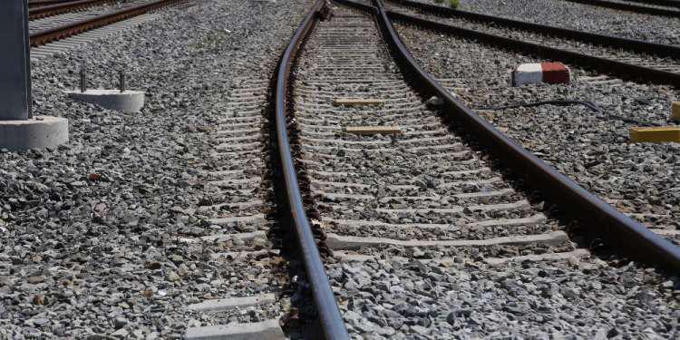 ΟΣΕ Τραγωδία στην Κωνσταντινουπόλεως: Αμαξοστοιχία παρέσυρε πεζό – Κατέληξε ο άτυχος άνδρας