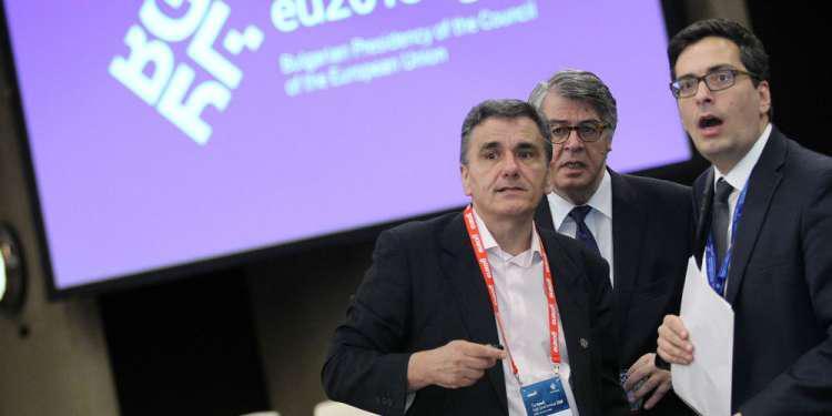 Φεύγει το ΔΝΤ από το πρόγραμμα – Τι θα γίνει με το ελληνικό χρέος