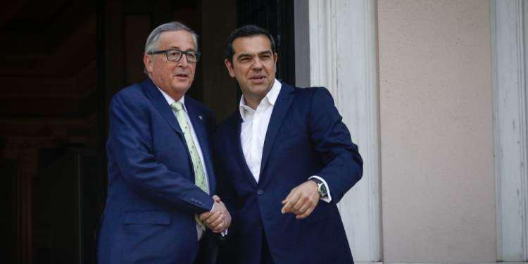 Κατηγορηματικός ο Γιουνκέρ για συντάξεις: Τα συμφωνημένα μέτρα πρέπει να εφαρμοστούν