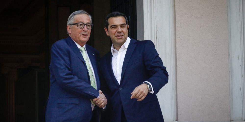 Κατηγορηματικός ο Γιουνκέρ για συντάξεις: Τα συμφωνημένα μέτρα πρέπει να εφαρμοστούν