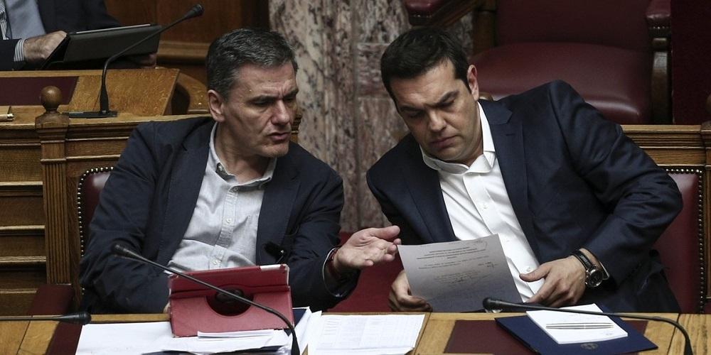 Κόβουν τις εξαγγελίες Τσίπρα για να μην… κόψουν τις συντάξεις!