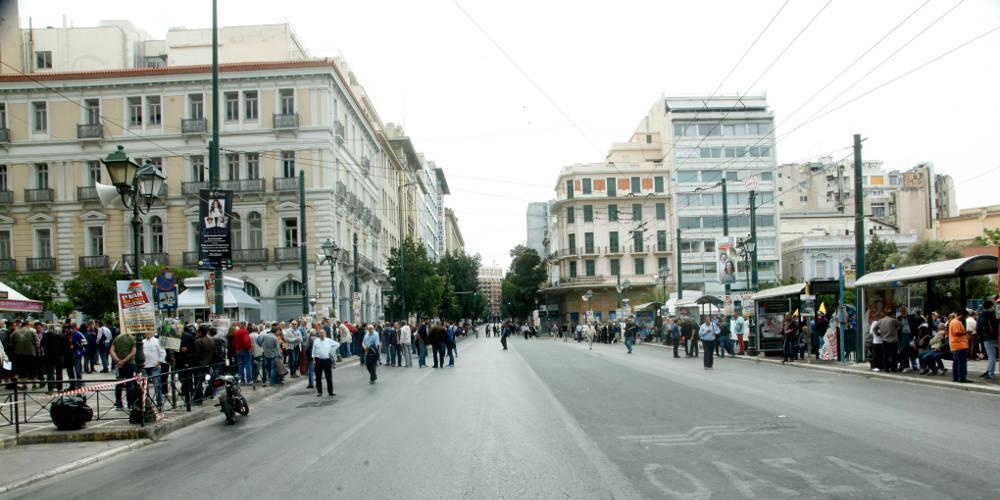 Αύριο μεσημέρι η διαμαρτυρία των συμβασιούχων της Υπηρεσίας Ασύλου στην Πλατεία Κλαυθμώνος